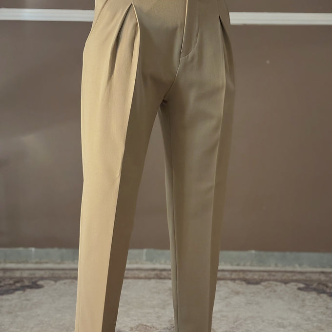  ئاڤیرا گاباردین