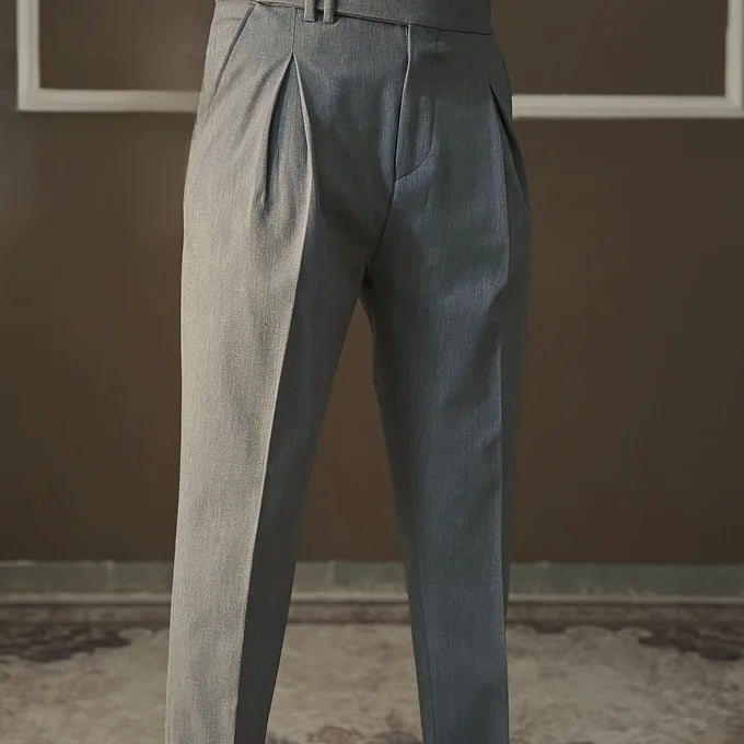  ئاڤیرا گاباردین