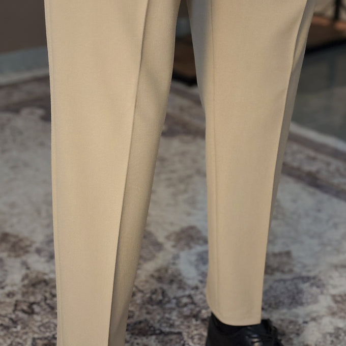  ئاڤیرا گاباردین